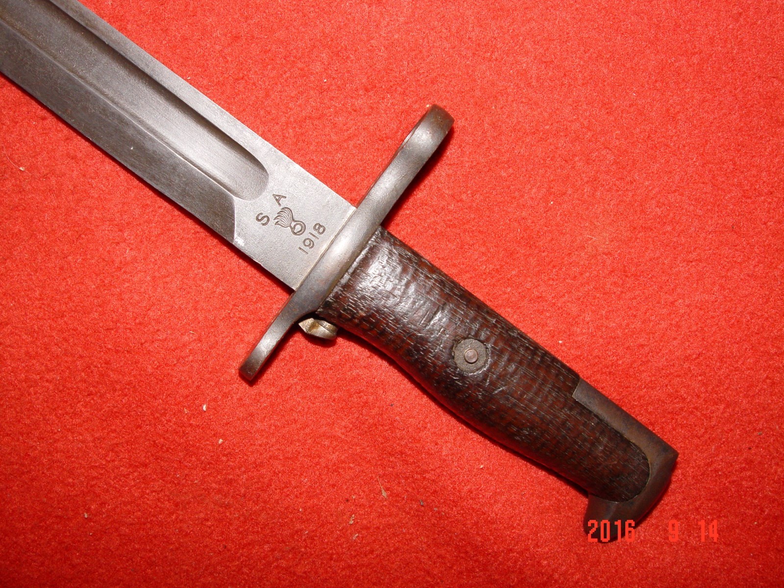 WWI  Vintage Model 1905 S.A. Bayonet  Uncut  1918  Dated    Original Wood Grips