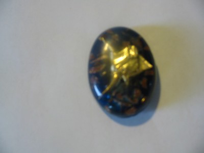 Vintage BOLO TIE STEER BULL HEAD GOLD FLAKE in LUCITE RESIN blue approx 1 1/2''