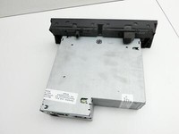 Audi A4 8K B8 07-11 CD-Wechsler Wechsler orig. Audi A4 8K B8 07-11 11.11.2008 8T1035110C gebraucht Vorschau 5