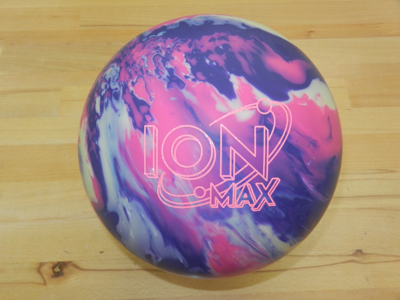 NIB 15# Storm Ion Max Bowling Ball- 15.2/3-3.5