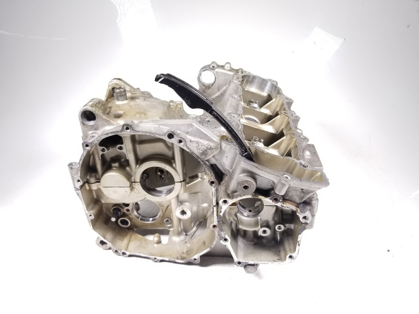05 06 Kawasaki ZX6R ZX 636 Engine Motor Crankcase Block Free 05 06 Kawasaki ZX6R ZX 636 Engine Motor Crankcase Block Free