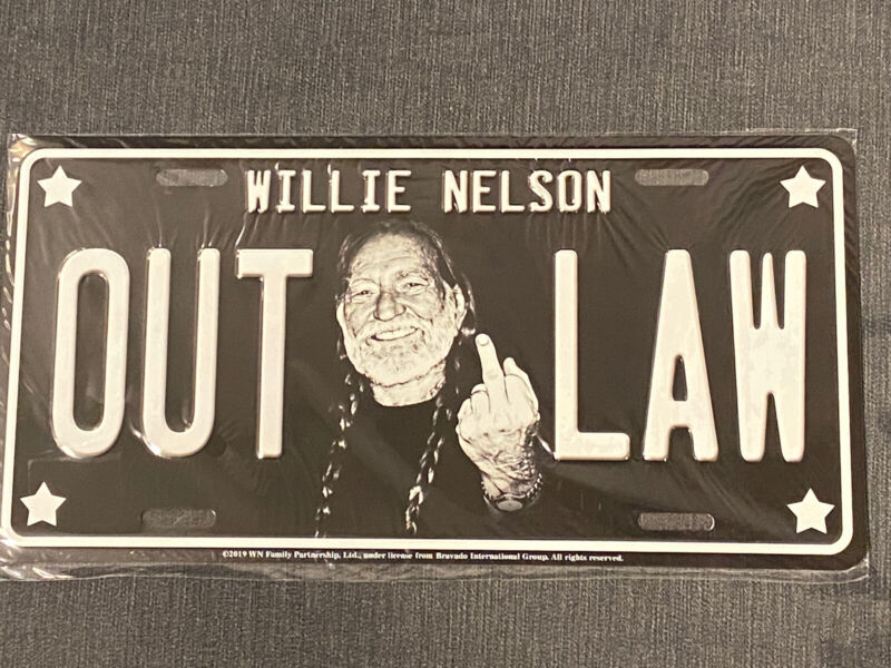 Mr Willie Nelson Metal License Plate Outlaw Bird Middle Finger Country Cool