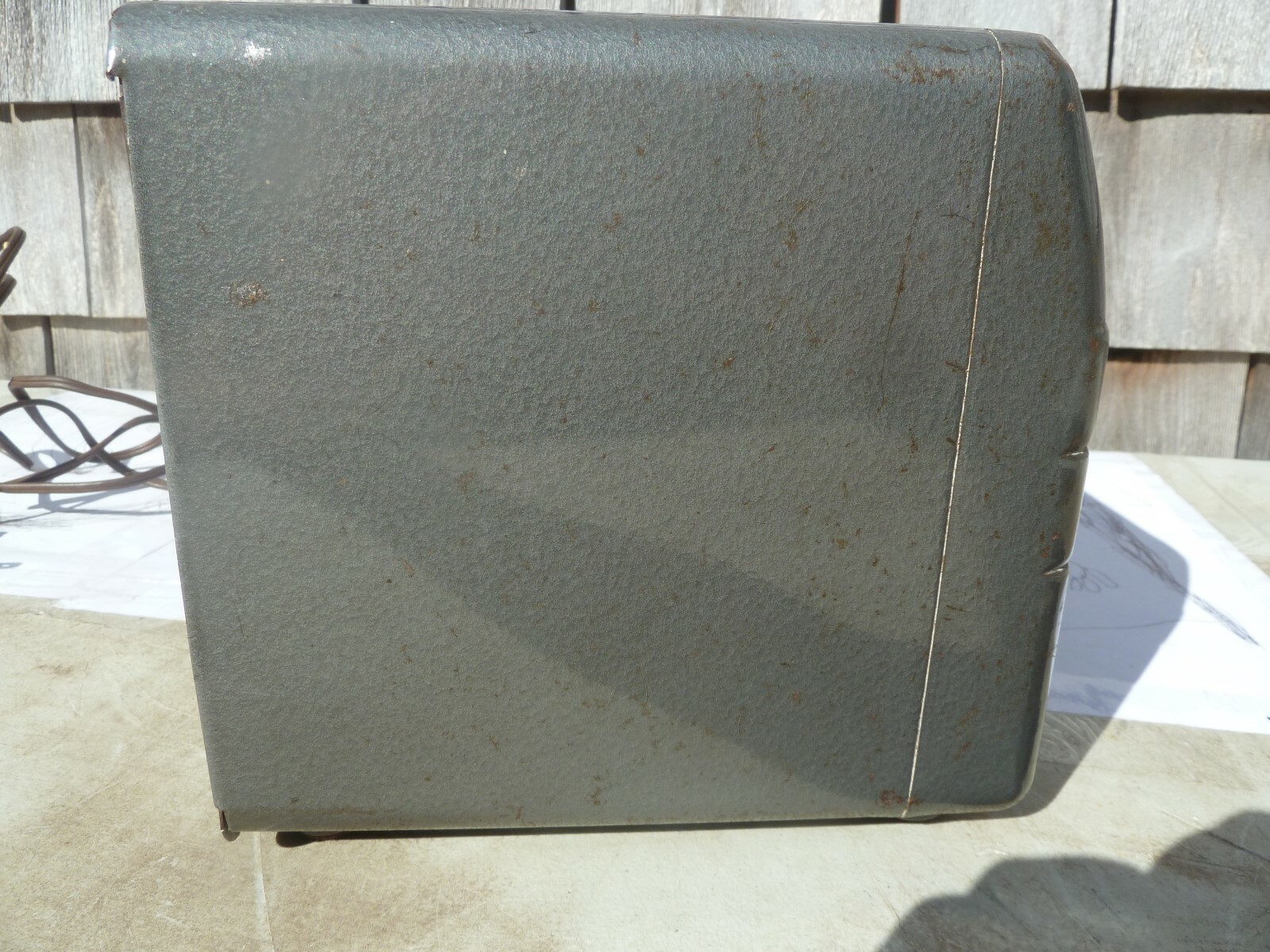 Vintage National model SW54 shortwave receiver with metal case lights up 1955