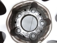 BMW E63 6er 645Ci 03-07 1x Felge Alufelge 5X120 8X18Zoll ET14 BMW E63 6er 645Ci 03-07 10.01.2005 6760629... Vorschau 8