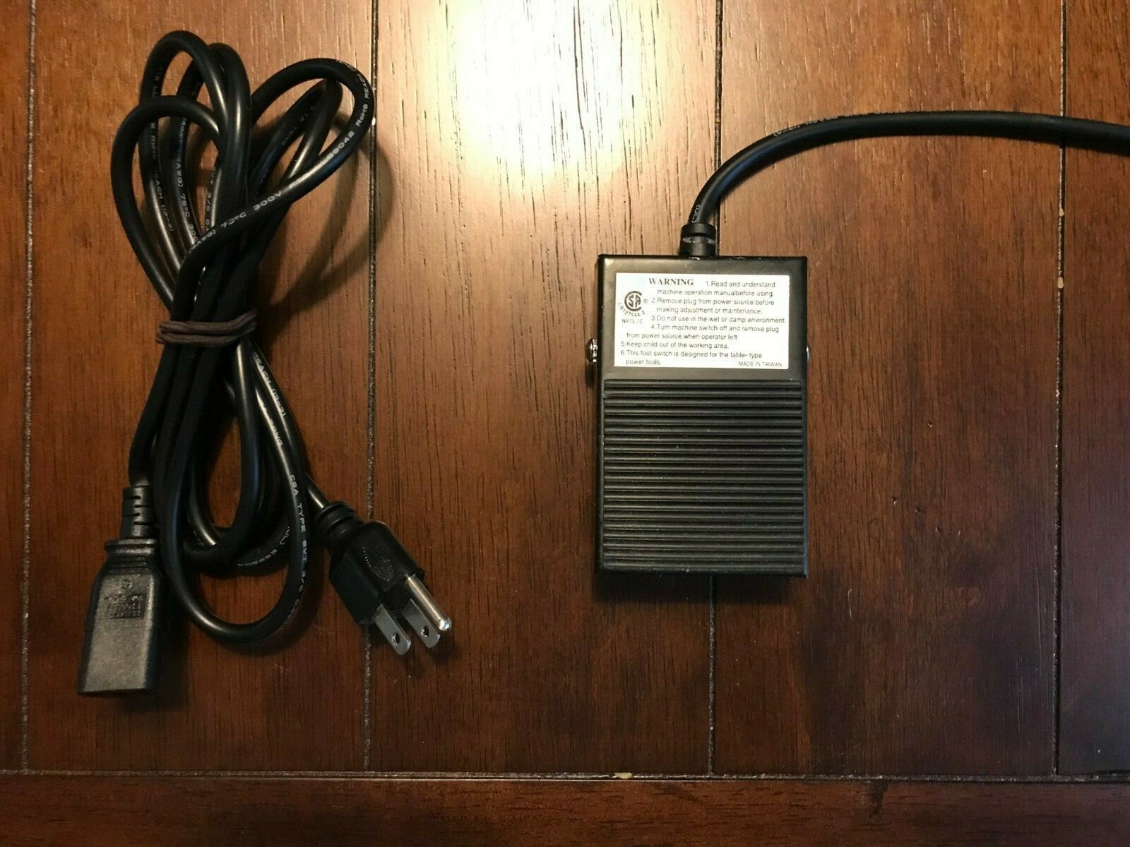 Akiles VersaMacSuper Duty Electric Modular Punch with Interchangeable Die