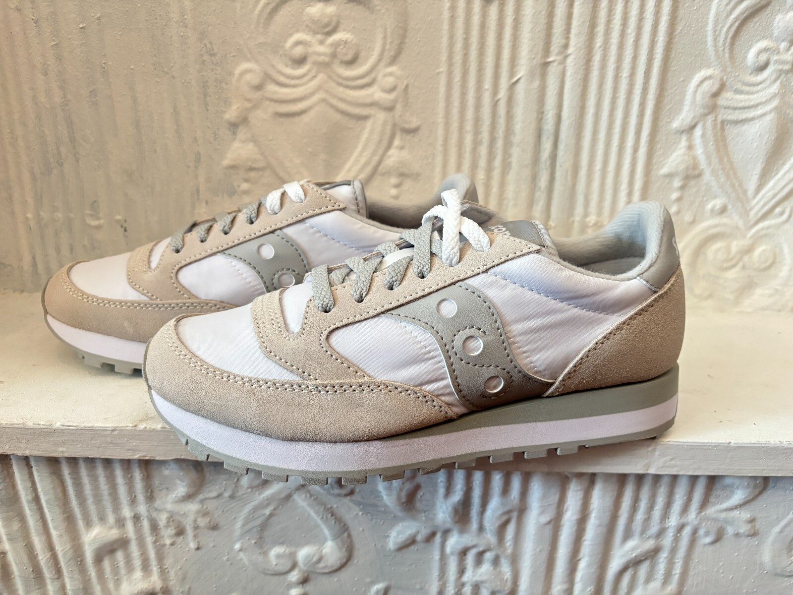 NEW Saucony Originals / Jazz Original / White, Grey, Beige