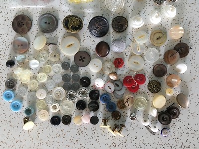 Vintage Buttons LOT Assorted Collectible MOP Metal Victorian Picture
