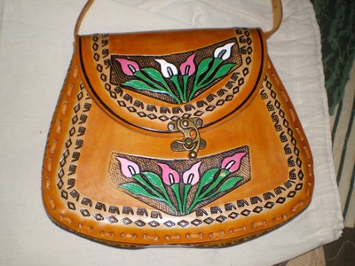 Authentic Beautiful Hand Tooled and Painted Mexican Leather Purse NWOT
