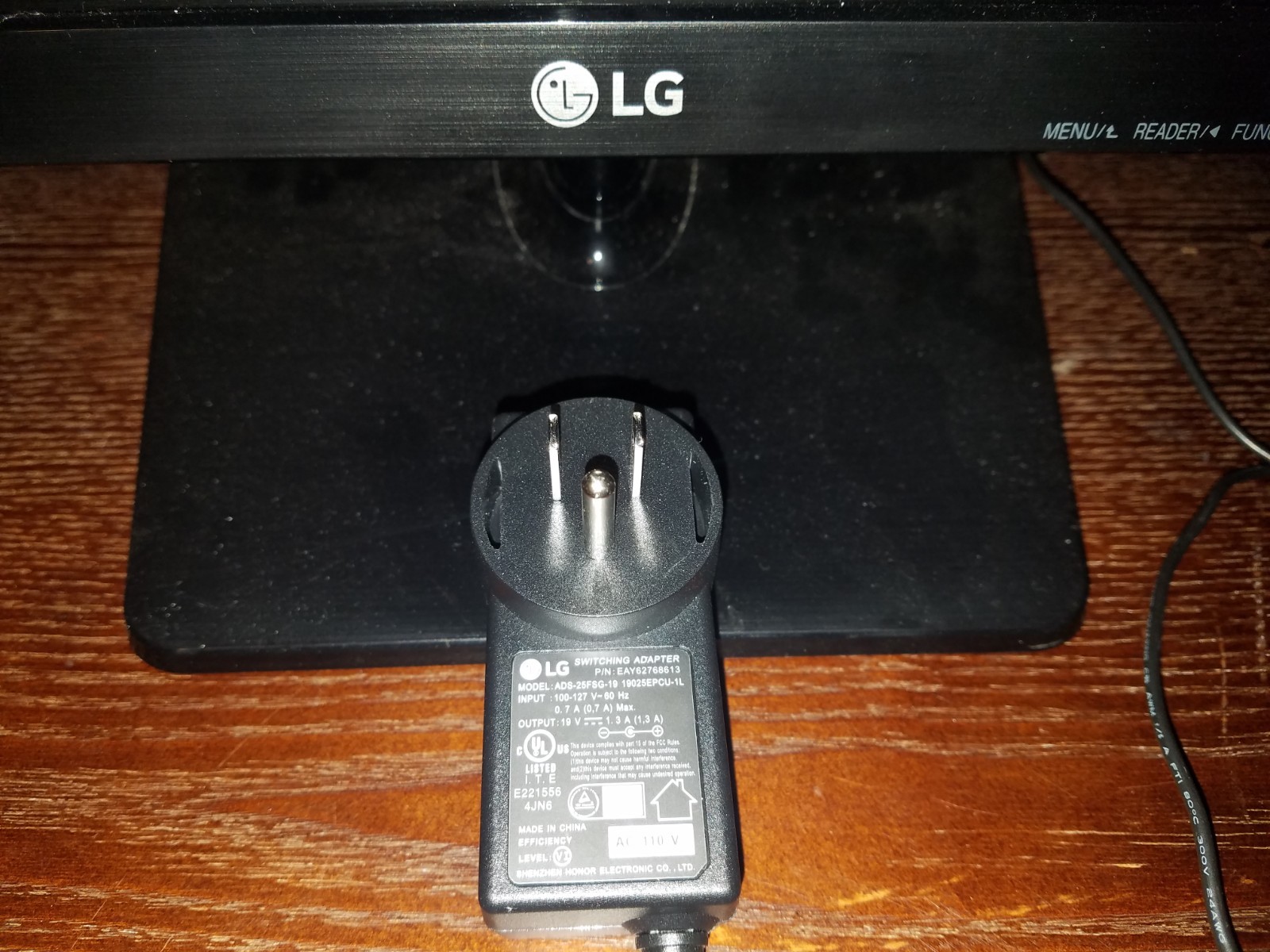 LG 22m37d LED LCD Monitor