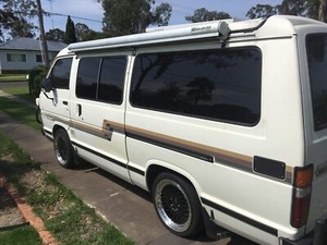 Toyota hiace 1985