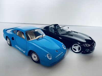 Diecast Vehicle 1/24 Scale (LOT OF 2) Maisto Dodge Viper & Burago Porsche 959