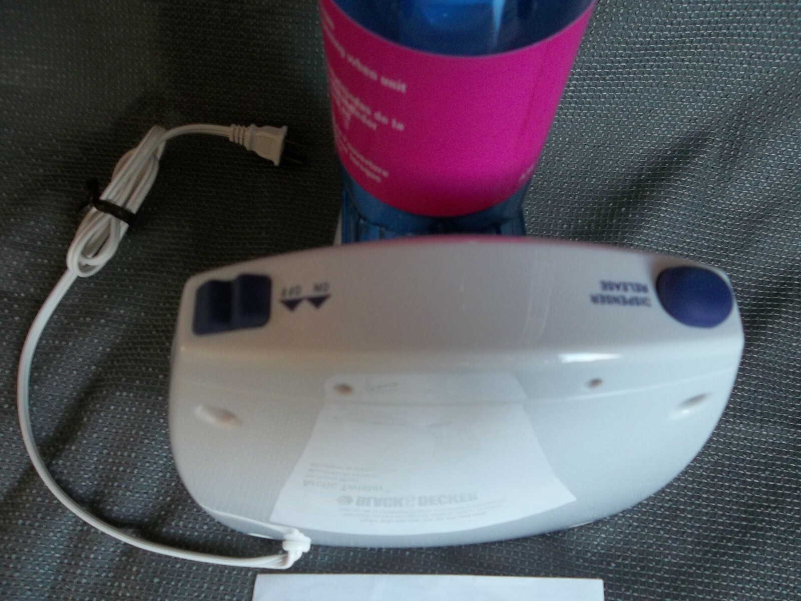 Black & Decker ARTIC TWISTER Soft Serve Ice Cream Mixer  IC200 w Instructions