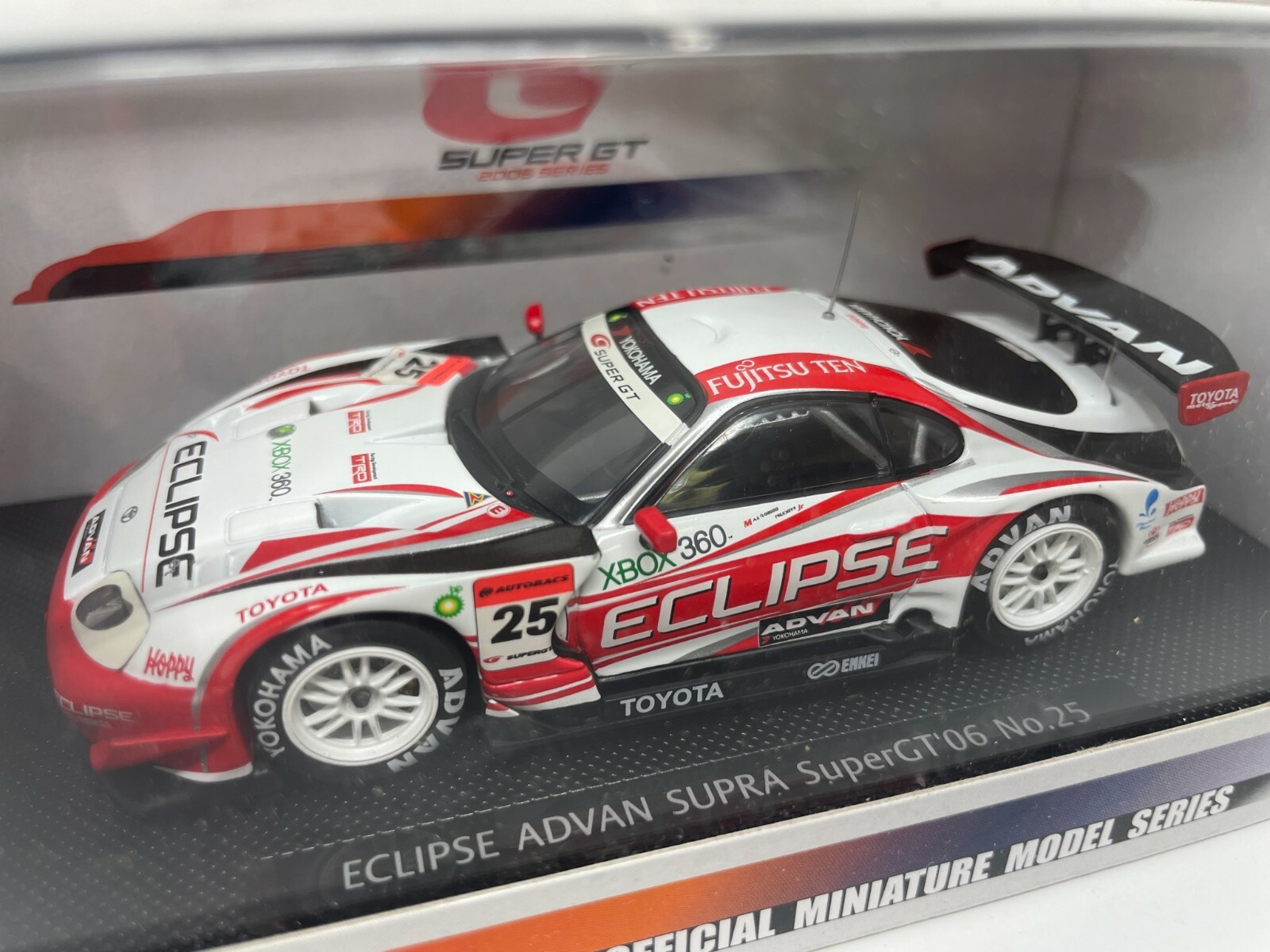EBBRO Toyota Supra Eclipse Advan #25 SuperGT 2006(White/Red EBBRO Toyota Supra Eclipse Advan #25 SuperGT 2006(White/Red