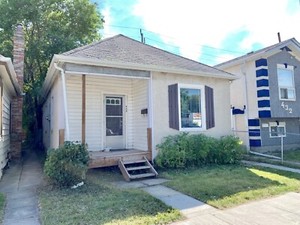 3 Bedroom Home In West Kildonan Long Term Rentals
