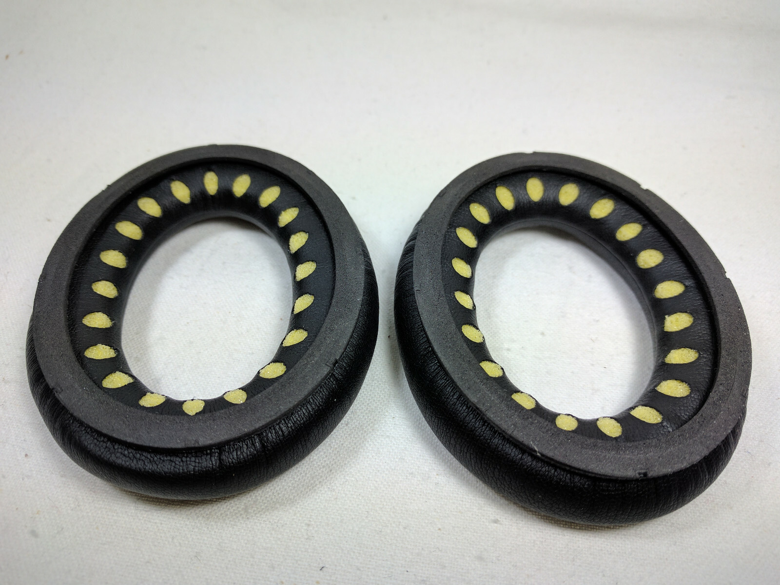 BOSE REPLACEMENT EAR PADS CUSHION for QC15 QC2 AE2 AE2I HEADPHONES #2319