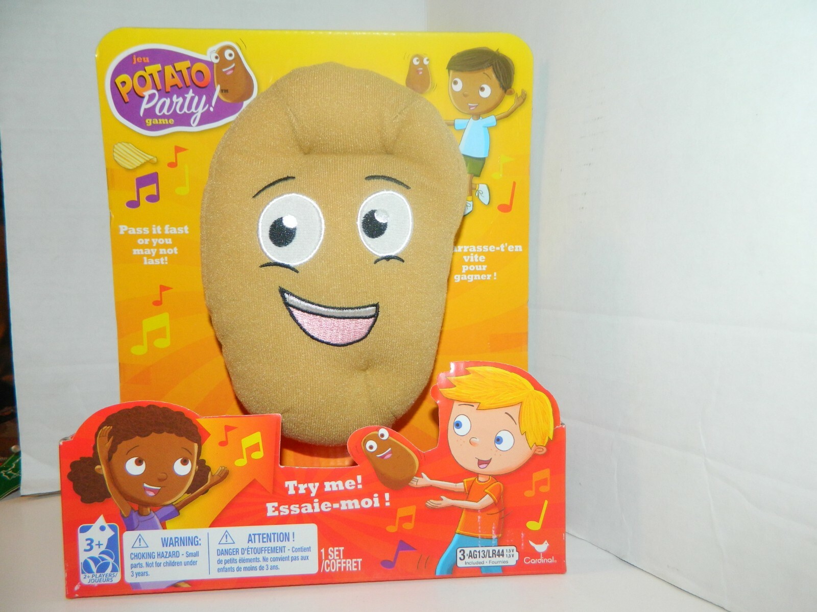 POTATO PARTY ELECTRONIC MUSICAL PASSING GAME FAMILY FUN BY CARDINAL