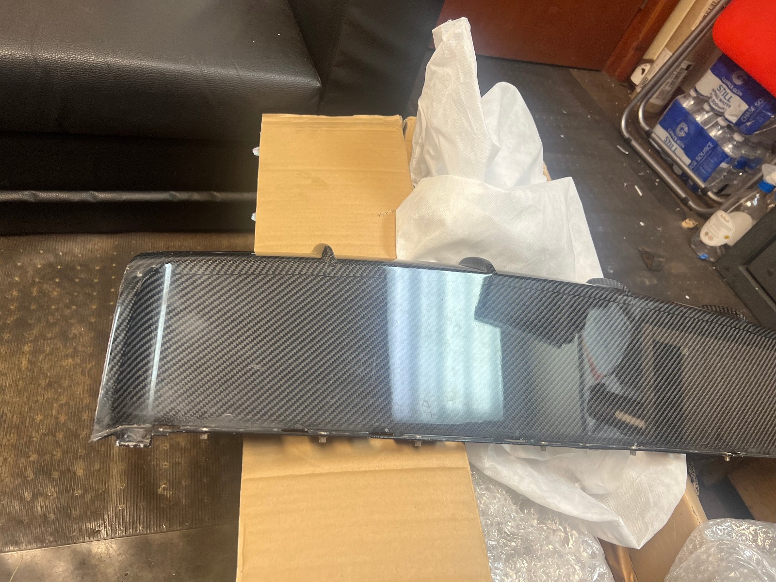 Porsche Cayenne 9Y0 OEM Carbon Rear Diffuser 9Y0807834 Genuine NEW (Bumper)