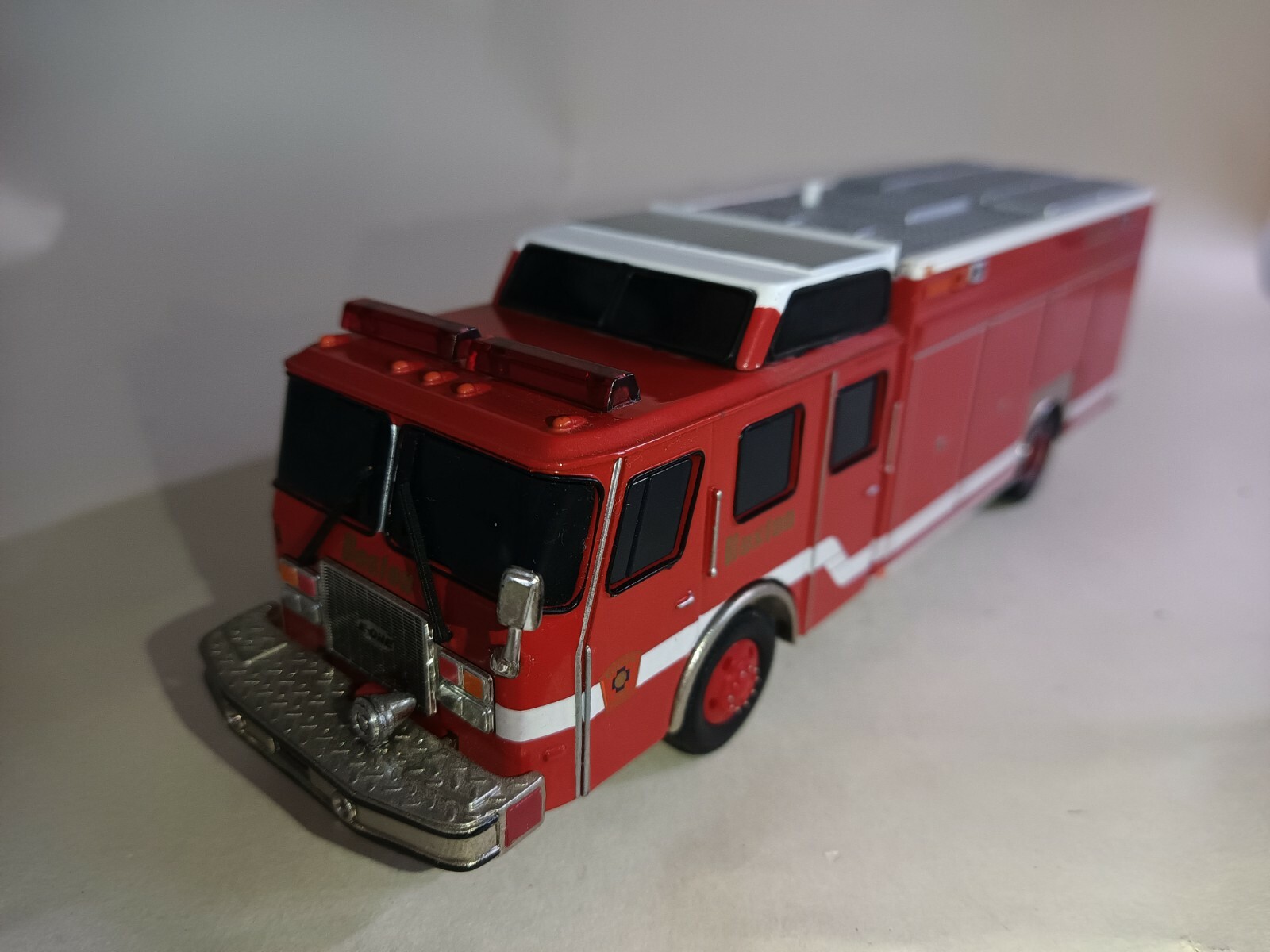 CORGI Bonanza Bas 1:50スケール CORGI Bonanza Bas 1:50スケール ミニカー