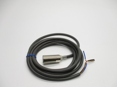 OMRON E2E-X5E1 12-24VDC NSNP