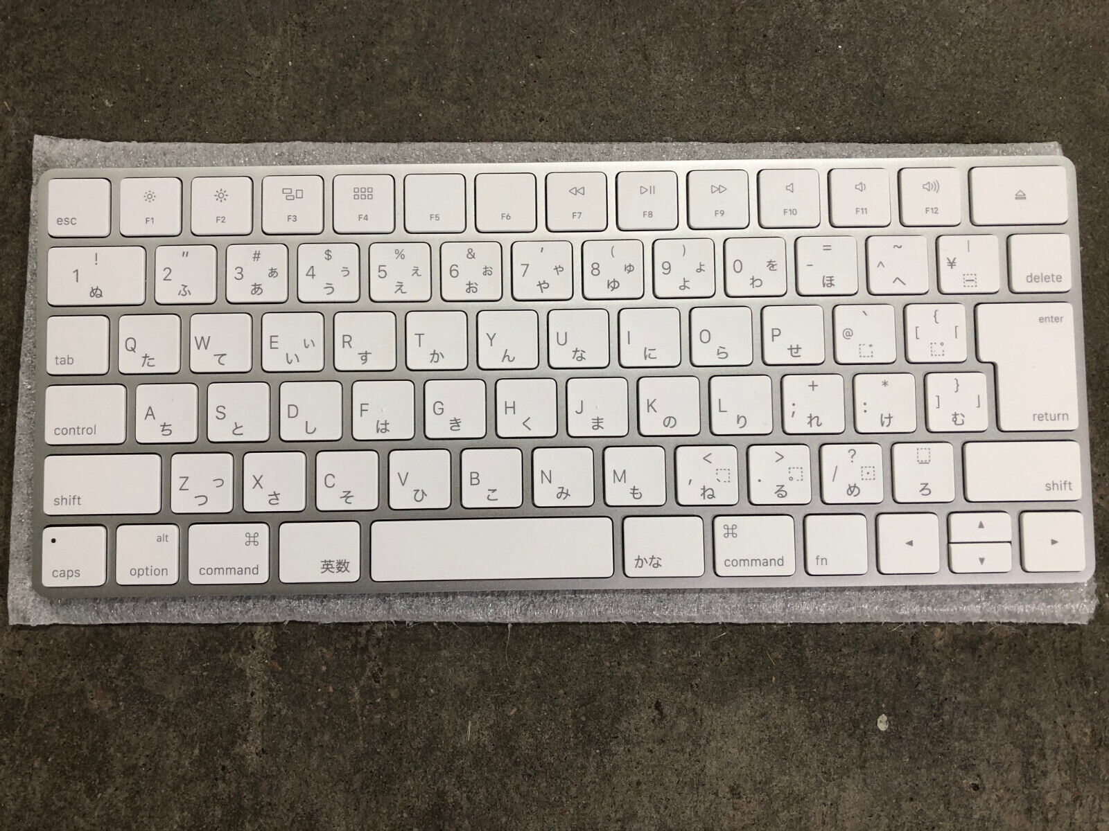 APPLE *JAPANESE* Magic Wireless Bluetooth Keyboard MLA22J/A A1644 Mac APPLE *JAPANESE* Magic Wireless Bluetooth Keyboard MLA22J/A A1644 Mac
