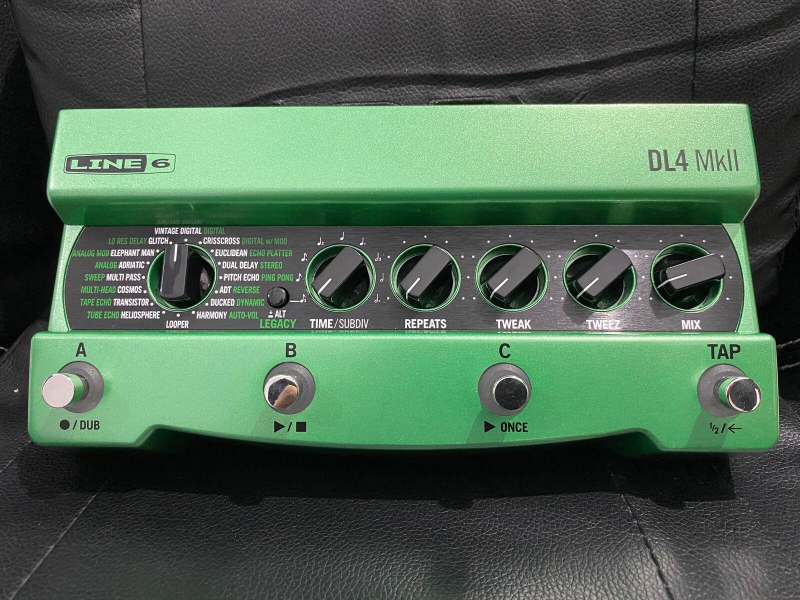 New Line 6 DL4 MkII Little Green Time Machine Delay Modeler New Line 6 DL4 MkII Little Green Time Machine Delay Modeler