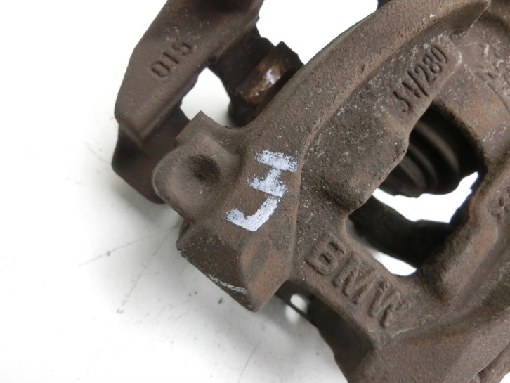 BMW 218i F45 14-18 1,5 100KW Bremssattel Bremszange Links Hinten BMW 218i F45 14-18 17.07.2017 6860263 34116860263... Vorschau 5