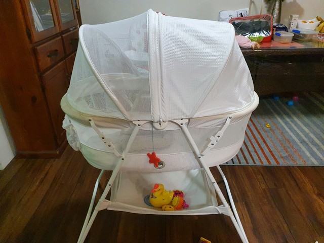 gumtree baby bassinet