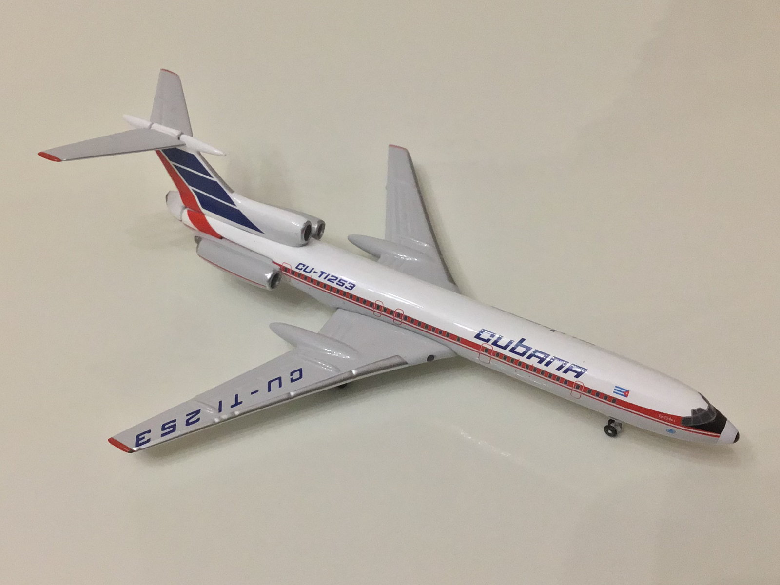 Aeroclassics 1:400 CUBANA Tupolev TU-154 | eBay