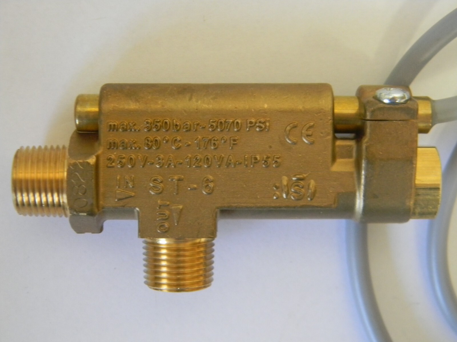 Suttner ST-6 Any Position Flow Switch 4500 PSI 8 GPM 200006703