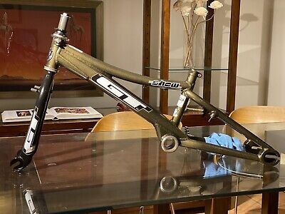 RARE 2000 GT SHOW FLATLAND BMX FREESTYLE FRAME PAC MAN FORKS MID