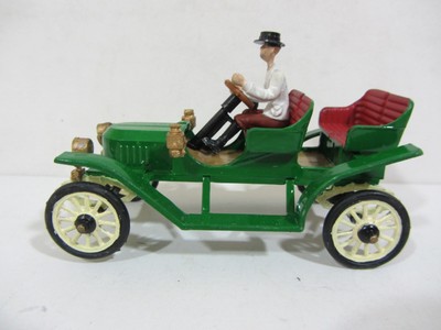 Minicraft Highway Pioneers - 1909 Stanley Steamer Kit  Built 1:32  (0722HO) 