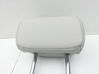 Mercedes W205 C180 14-19 Kopfstütze Rechts oder Links Hinten Leder Greige Mercedes W205 C180 14-19 26.03.2015... Vorschau 2