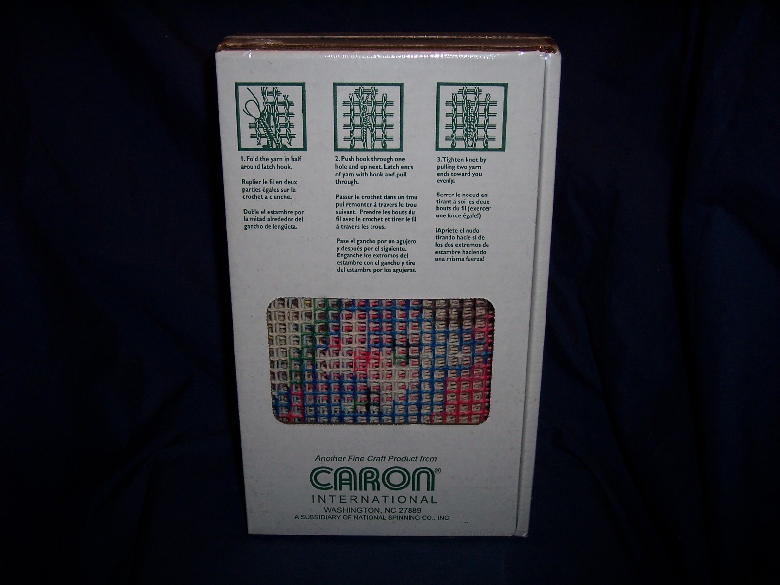 New Caron Wonder Art Best Friends Dog Puppy Cat Kitten Latch Hook Kit Art #P492