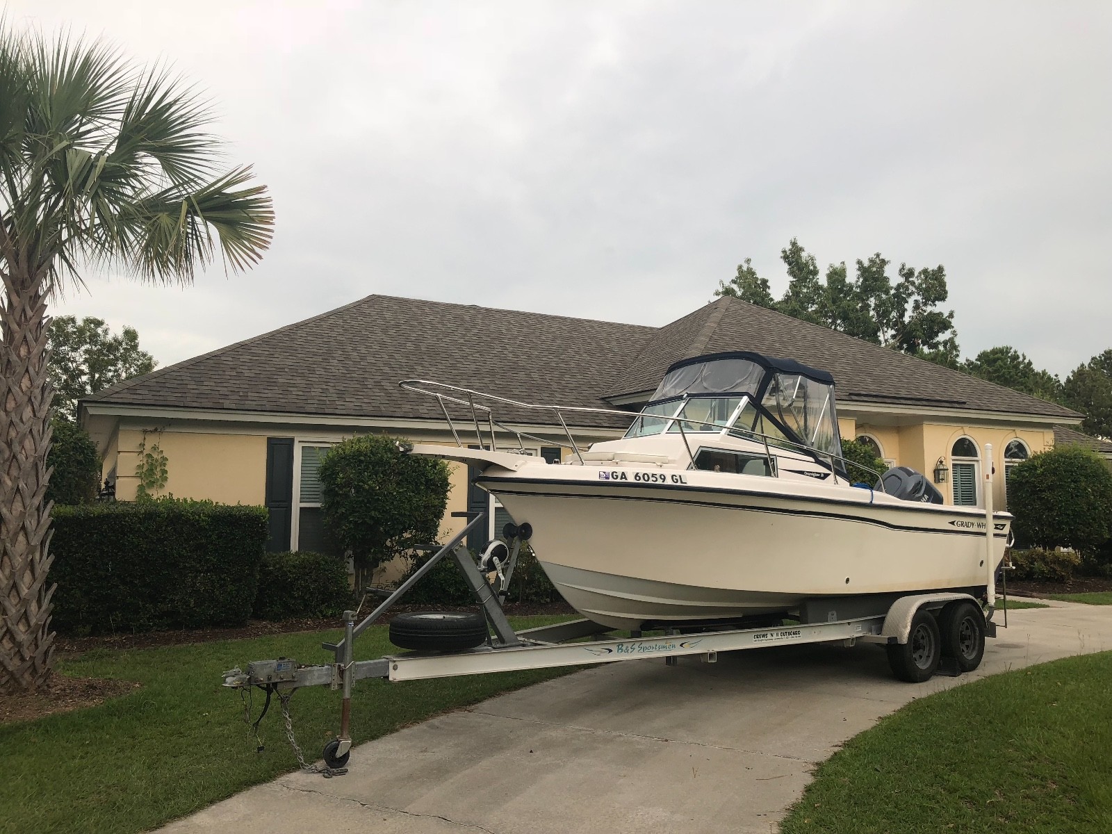 20' Grady White Boat w/ Aluminum Trailer, 200HP Yamaha, Low Hours, 9" Garmin