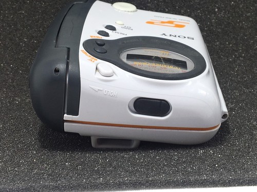 Sony S2 Sports AM FM Cassette Player Walkman WM-FS222