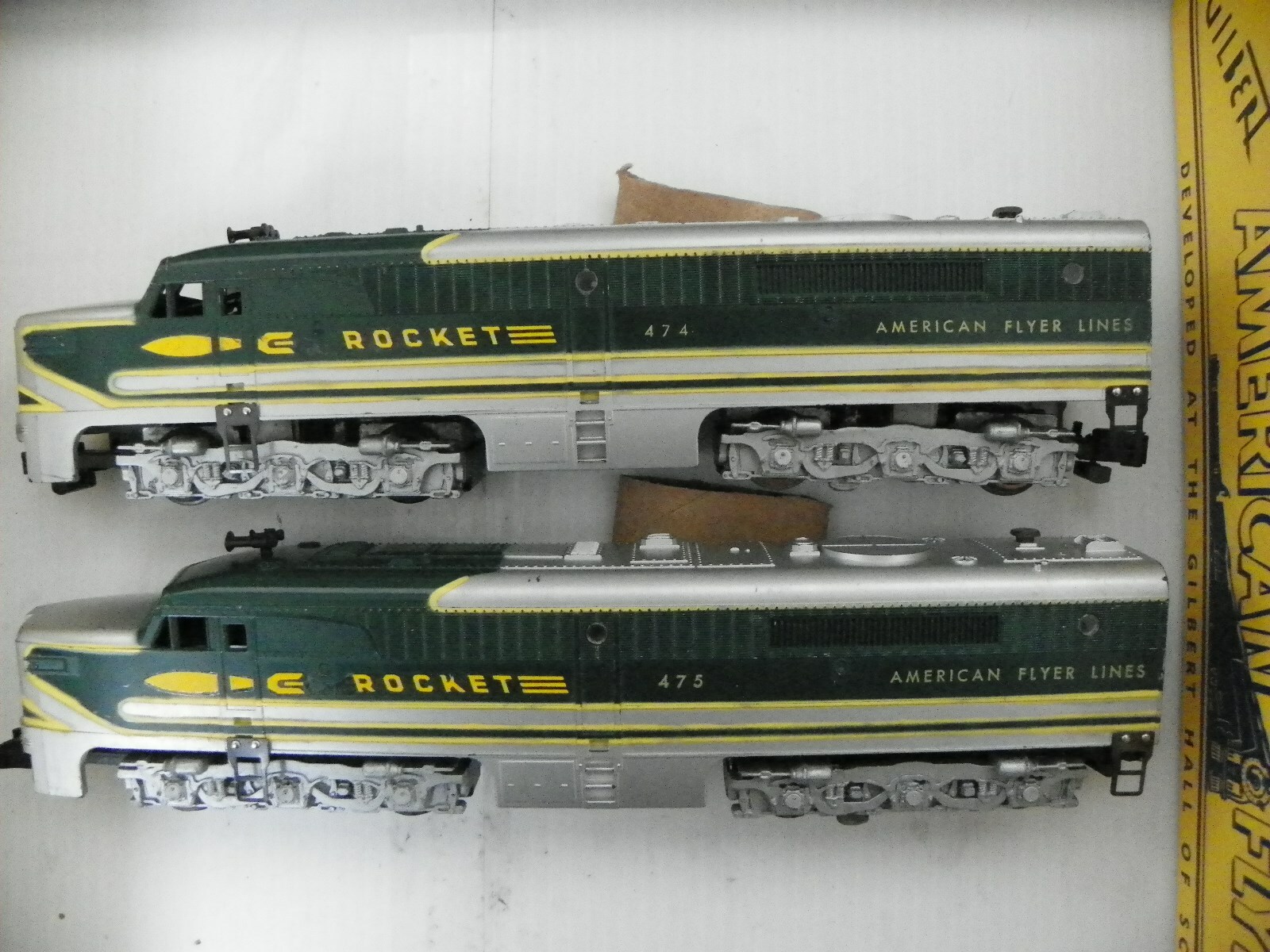 AMERICAN FLYER 474/475 ROCKET PASSENGER SET K5364W  EXCELLENT