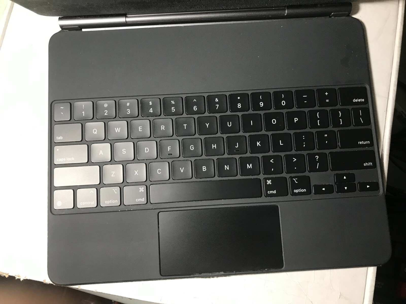 iPad - Apple iPad Magic Keyboard 12.9インチ A2480 Apple iPad Magic Keyboard Model A2480 for iPad Pro 12.9 3rd
