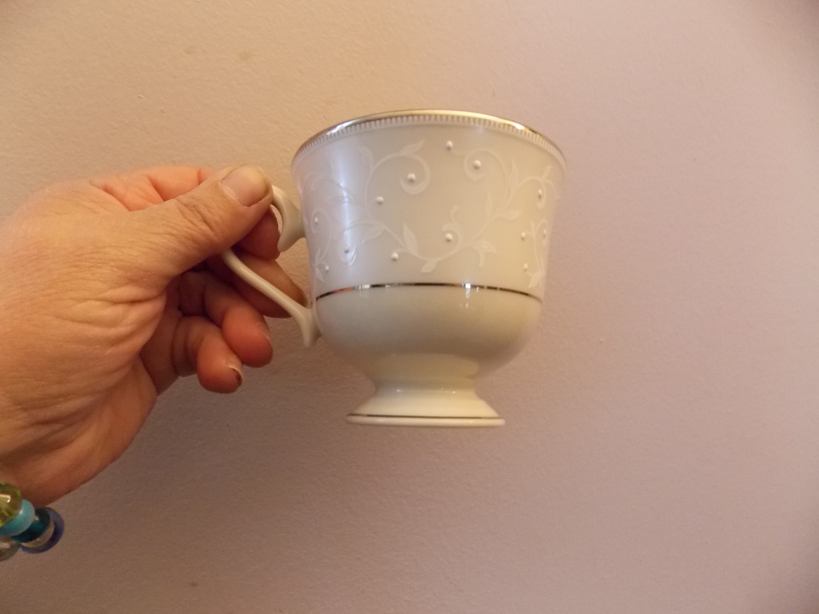 New Pearl  Innocence 5 pc. setting by Lenox NIB Made in USA