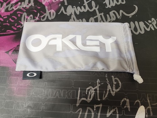 Pre-owned Oakley X Shoe Palace M Frame Mumbo Rare (romeo Juliet Mars Medusa C Six Ott Bob) In Prizm Ruby, Prizm Jade