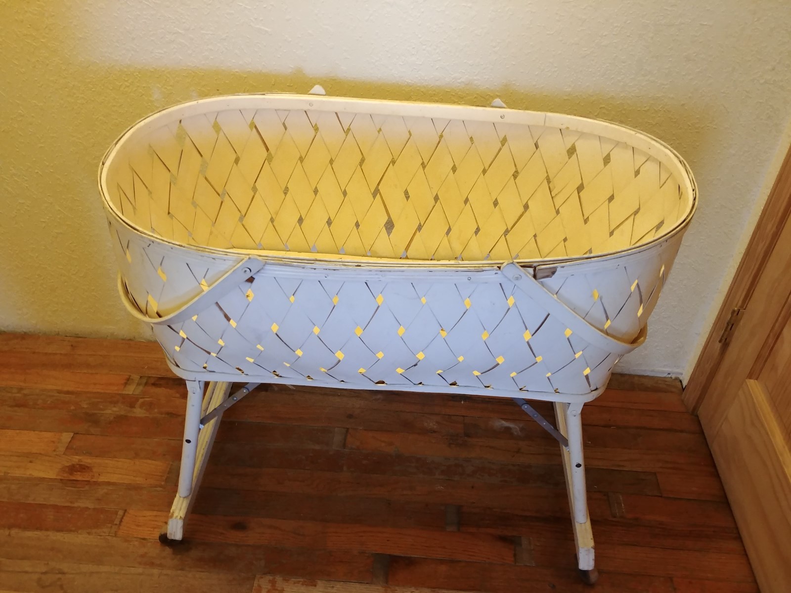 VINTAGE WOOD SLAT WOOVEN BABY BASSINET
