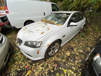 08 09 PONTIAC G8 Front Door Regulator Left