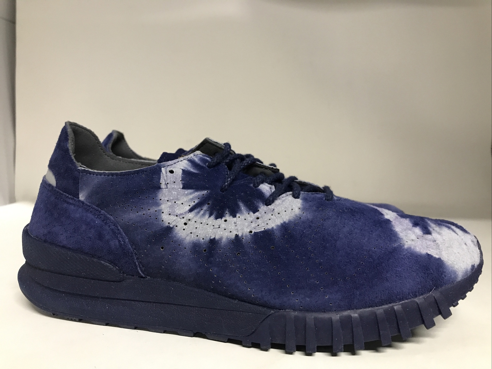 Onitsuka Tiger Samsara Lo Indigo Blue Men 9 / Women 10.5