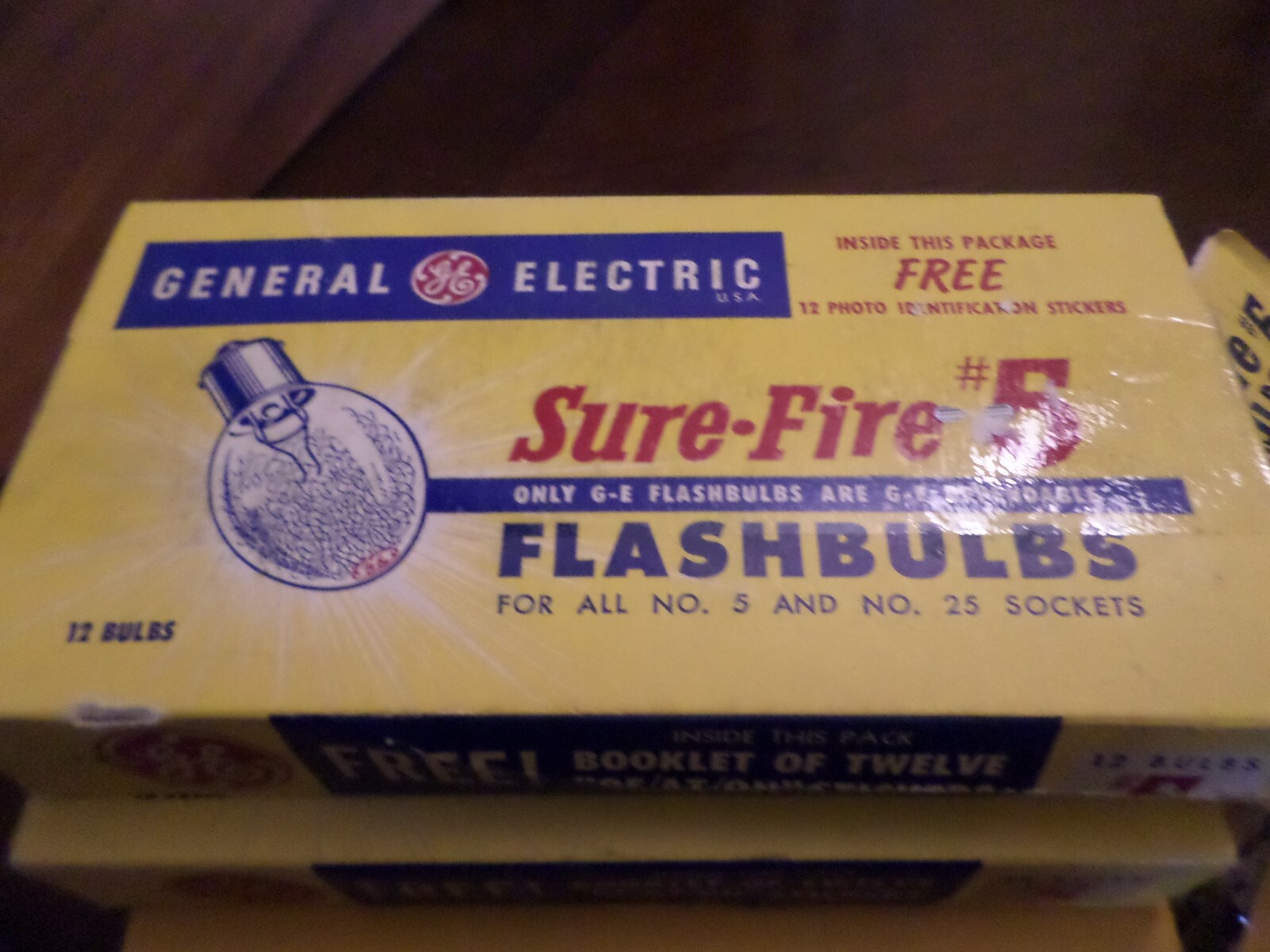 Sure Fire #5 Flash Bulbs 7 DOZEN General Electric 84 Bulbs 7 Original Boxes WOW