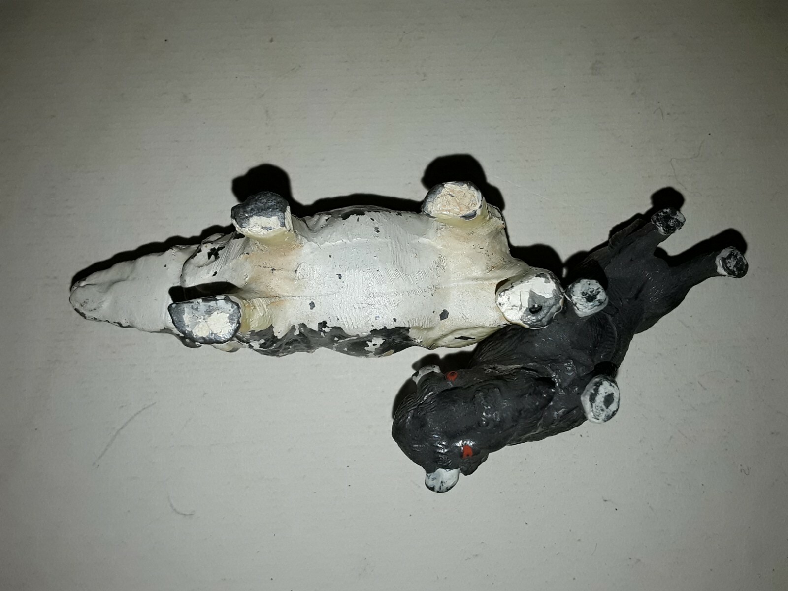 VINTAGE  LEAD TOY ZOO ANIMALS - RHINOCEROUS / RHINO  & BISON / BUFFALO