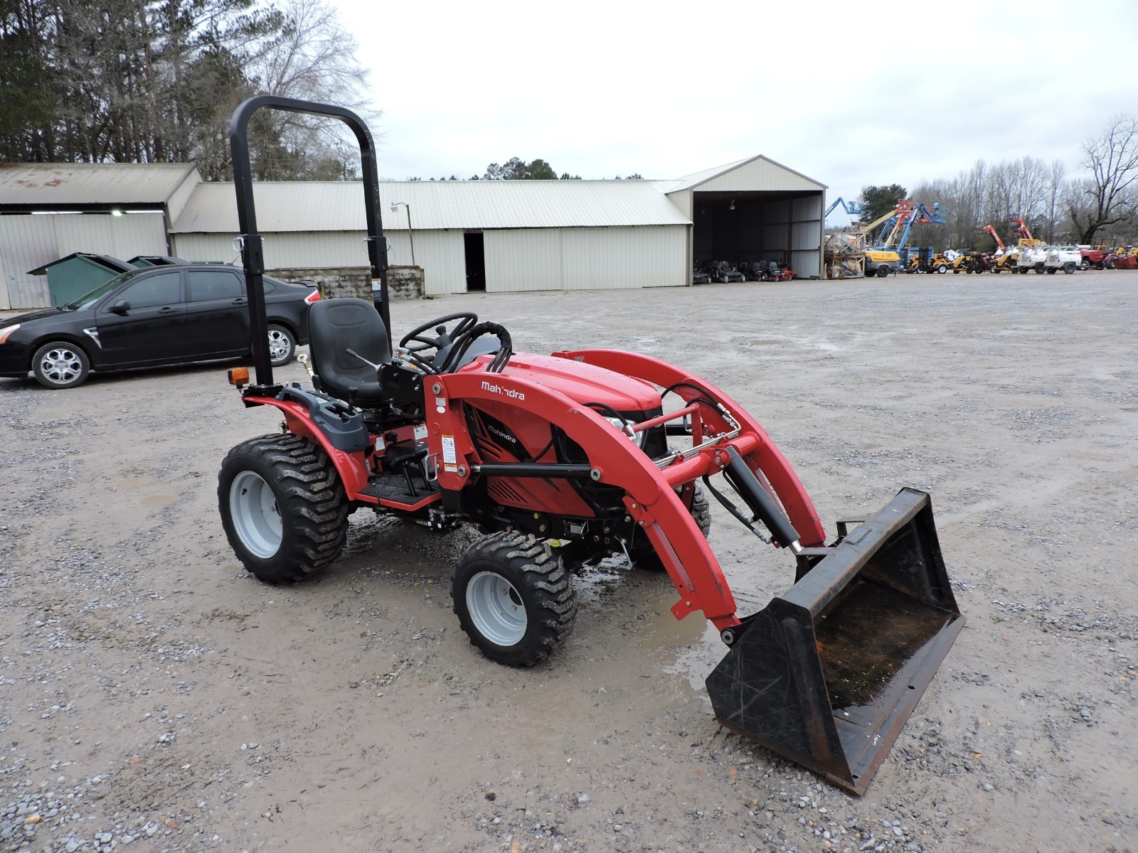 2016 MAHINDRA EMAX 22 4WD TRACTOR WITH LOADER!! - LOW HOURS - GOOD CONDITION!!