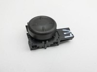 Opel Insignia B Z18 17-20 Schalter Links für Sitzverstellung Opel Insignia B Z18 17-20 18.07.2018 gebraucht Vorschau 2