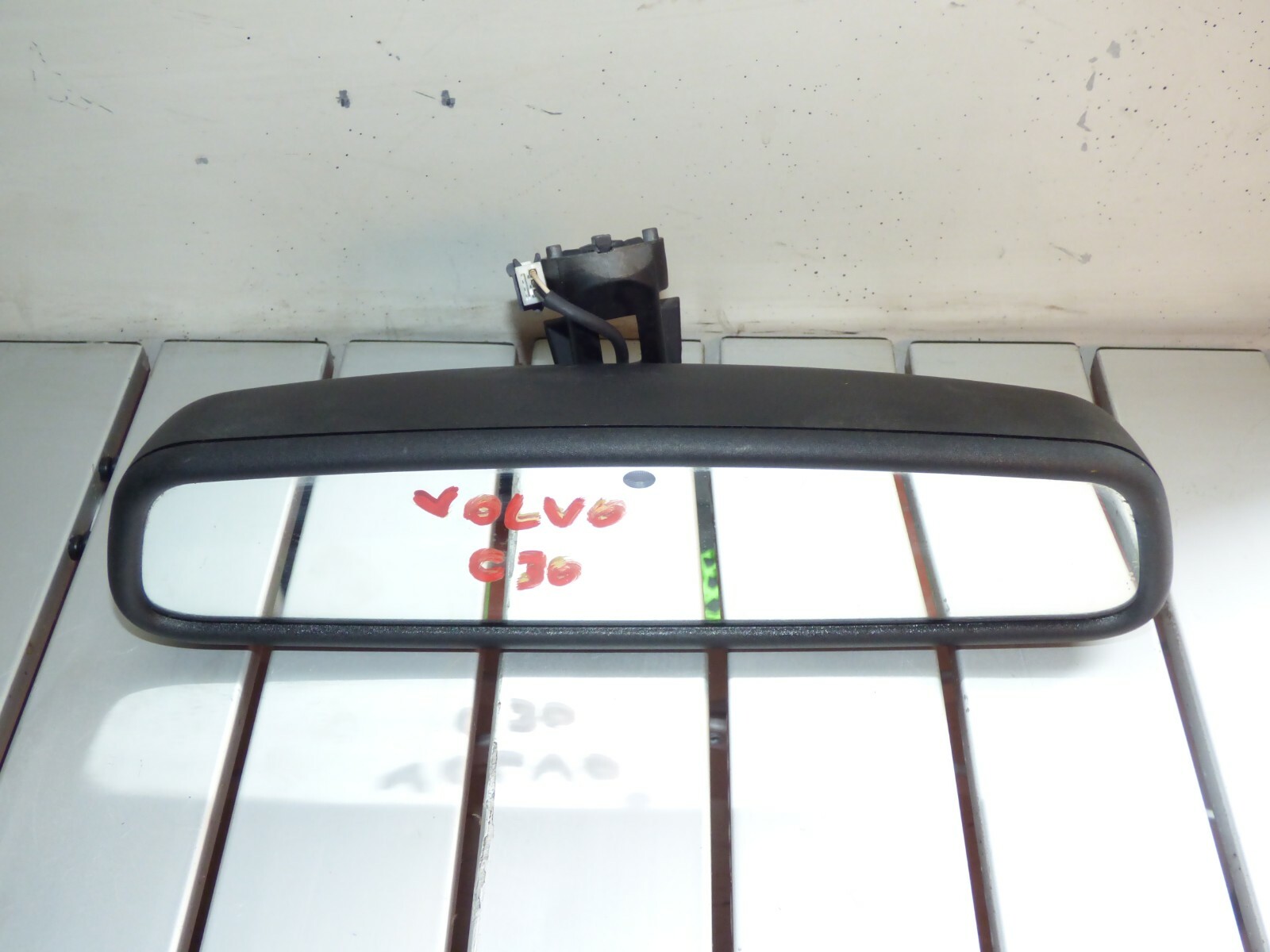 Specchio retrovisore interno autoanabbagliante VOLVO C30 2010 30744704