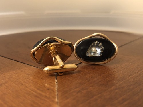 Vntg SWANK Gold Tone Cuff Links Glass or Lucite Embedded Oyster Shells Pearls