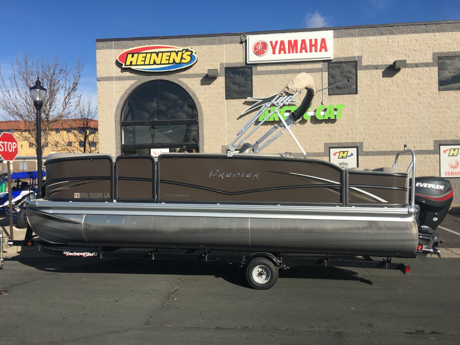 2016 Premier Gemini 220! 115HP Evinrude Motor and Trailer Included!
