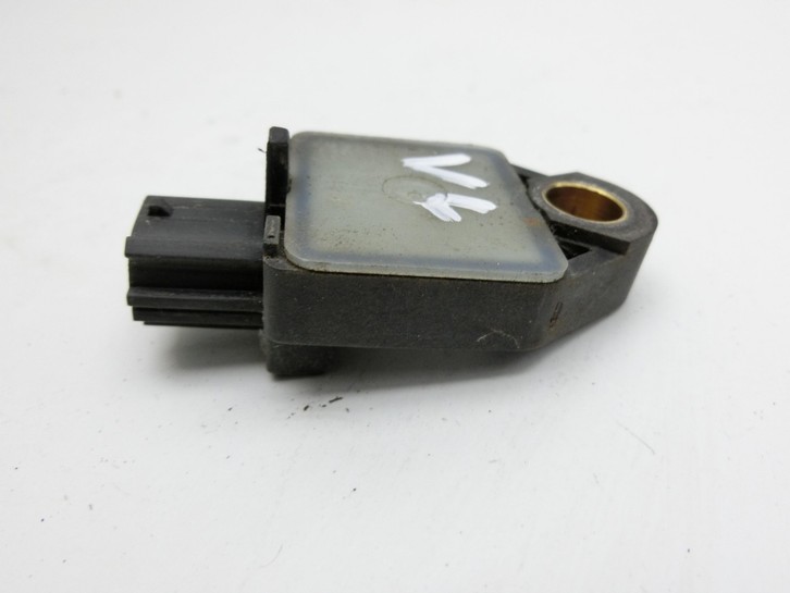 Fiat Freemont 11-16 Sensor Airbag Crashsensor Airbagsensor Vorne Links Fiat Freemont 11-16 05.01.2012  P56038950AA... Vorschau 4